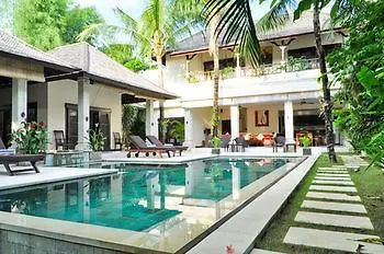 Villa Teman スミニャック インドネシア